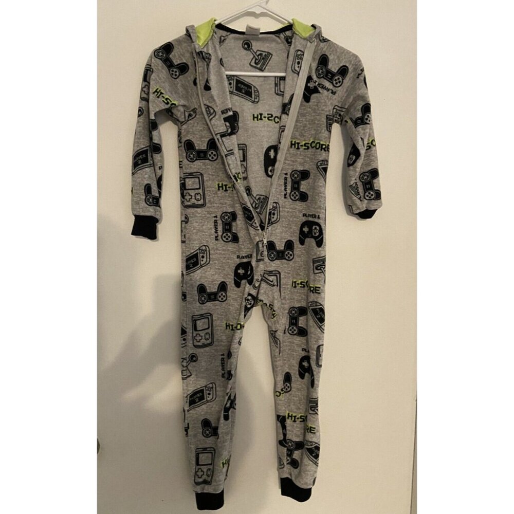 Cat & Jack hooted footie PJ one piece pajamas gamer player 1 joystick  XS 4/5